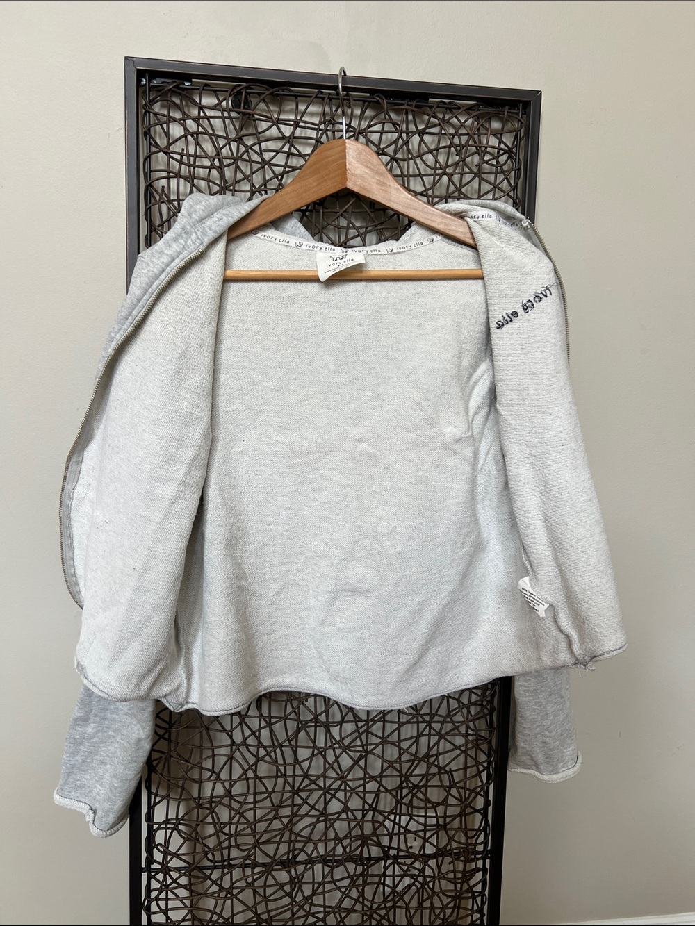 Ivory Ella full zip graphic hoodie distressed unfinished hems organic cotton M - Picture 9 of 10